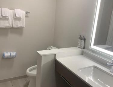 Standard Queen Room with Two Queen Beds