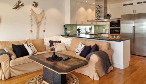 Four-Bedroom Holiday Home