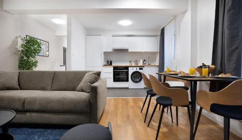 One-Bedroom Apartment with Terrace