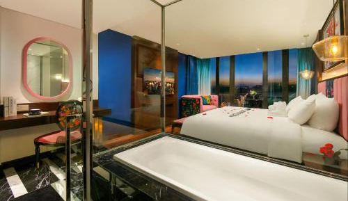 Junior Suite with Balcony