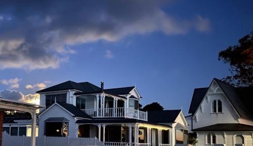 Deluxe Suite with Sea View