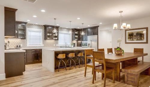 Five-Bedroom Holiday Home