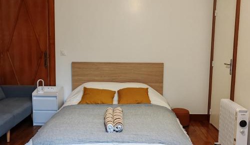 Deluxe One-Bedroom Apartment with Garden View