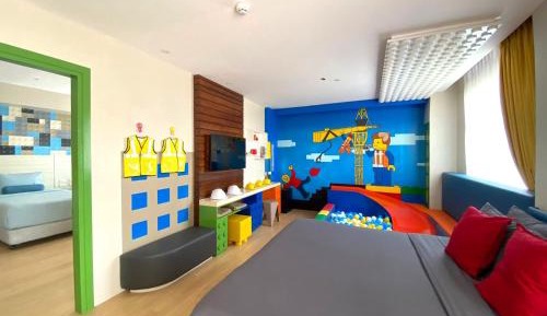 Playroom Suite- Lego