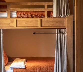 Single Bed in Male Dormitory Room with Shared Bathroom