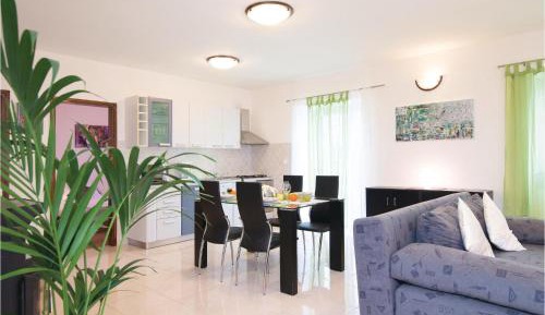Five-Bedroom Holiday Home