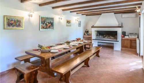 Four-Bedroom Holiday Home
