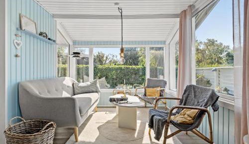 Three-Bedroom Holiday Home 