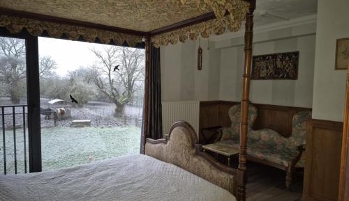 Double Room with Four Poster Bed