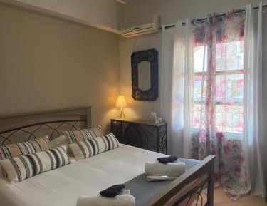 One-Bedroom Apartment with Balcony