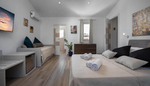 Premium Quadruple Room