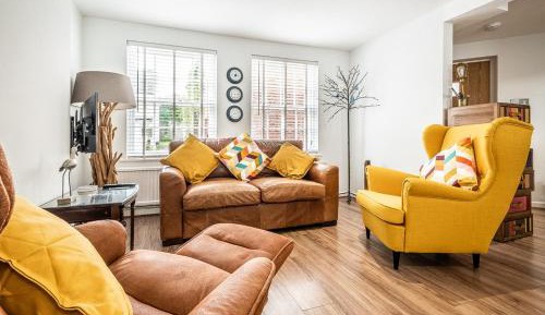 Three-Bedroom Holiday Home 