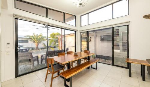 2 Bedroom Apartment 2 x King Beds - NOT Pet Friendly