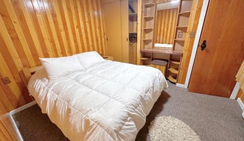 Double or Twin Room with Shared Bathroom
