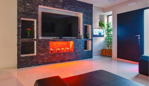 Three-Bedroom Holiday Home 