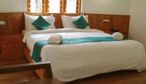 Deluxe  Double Room with AC