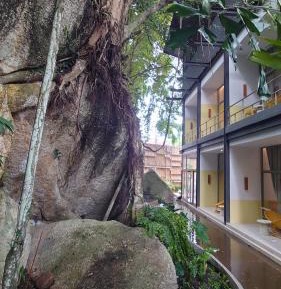 King Suite with Spa Bath