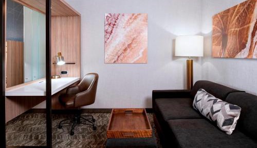 Queen Suite