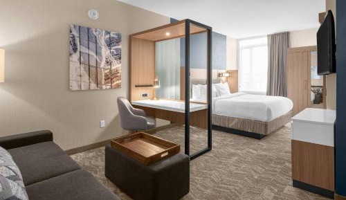 Studio, 1 King, Trundle bed