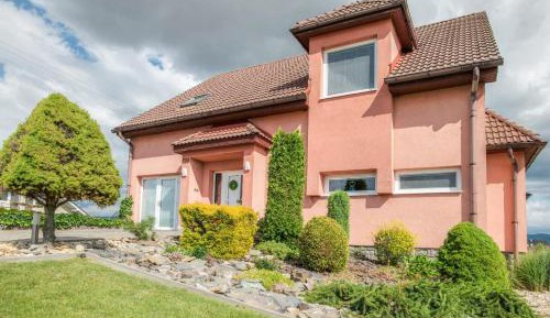 Standard Double Room with Shared Bathroom