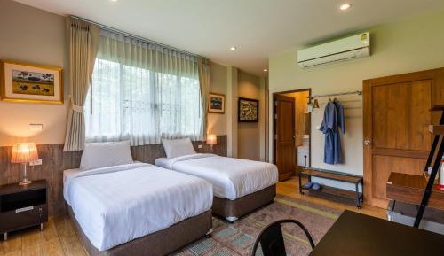 Deluxe Twin Room