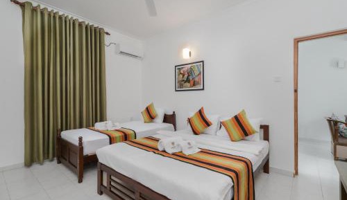 Apartment with Garden View