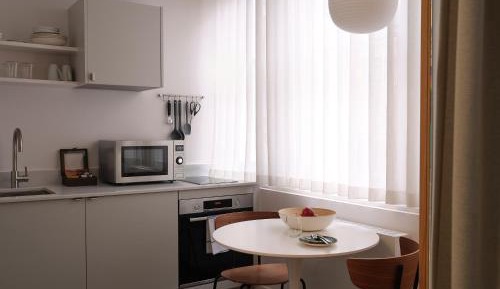 Superior One-Bedroom Apartment (4 Adults)