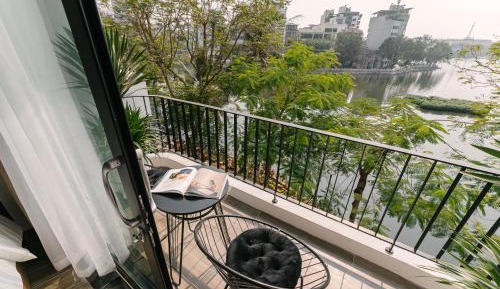Apartment with View and Balcony