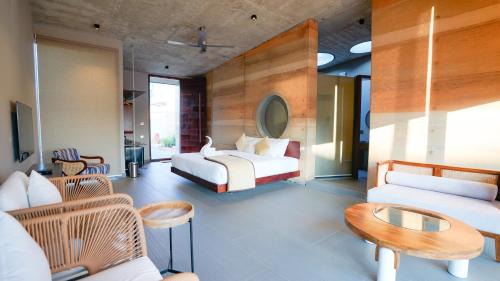 King Room with Mountain View