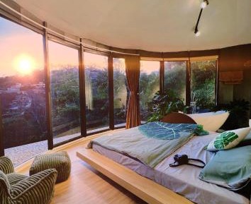 Deluxe Bungalow with Garden View