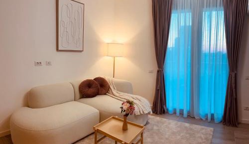 One-Bedroom Apartment with Terrace