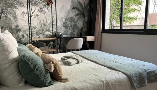 Deluxe Double Room with Shower