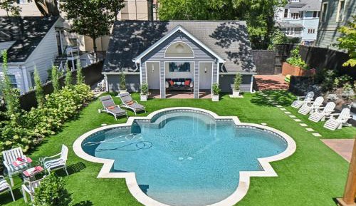 Six-Bedroom House