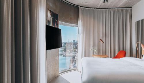 King Room with City View