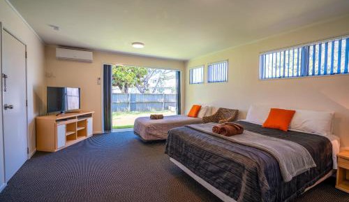 Standard Triple Studio