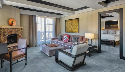 Club lounge access, 1 Bedroom Executive Suite