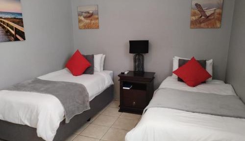 Twin Room with Shower