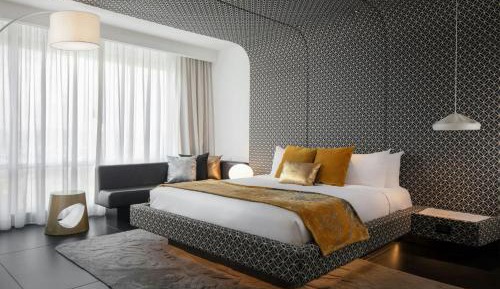 One-Bedroom King Junior Suite