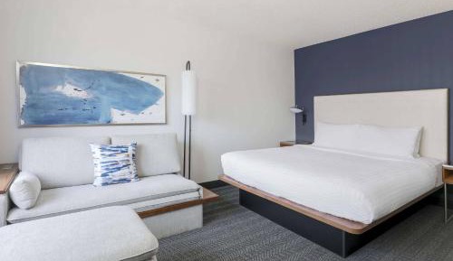 King Room with Sofa Bed