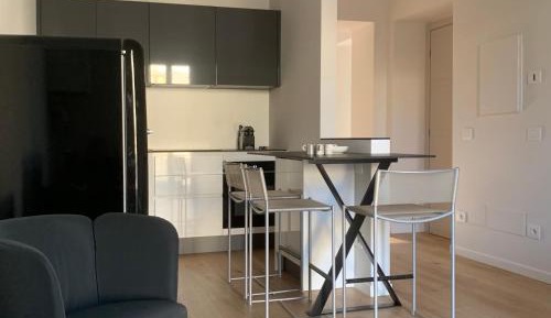 Three-Bedroom Apartment - High Floor