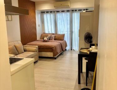 Apartment with City View