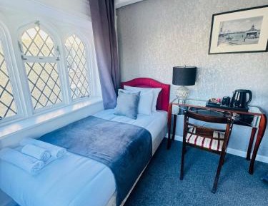 Single Room with Bathroom