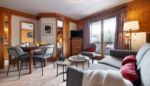 Superior One-Bedroom Apartment with Sleeping Alcove (5 People)