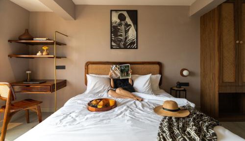 Superior King Suite