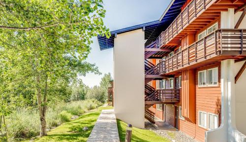 One Bedroom Apartment