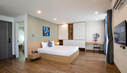 Two-Bedroom Apartment with Balcony