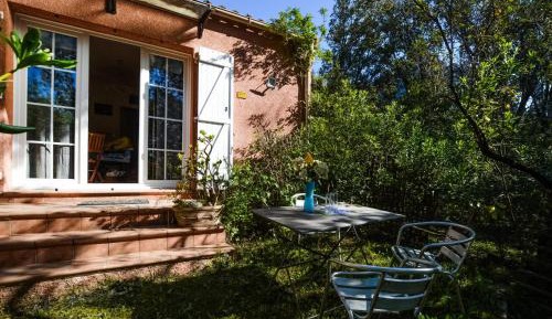 One-Bedroom Holiday Home