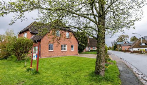 Three-Bedroom Superior Apartment