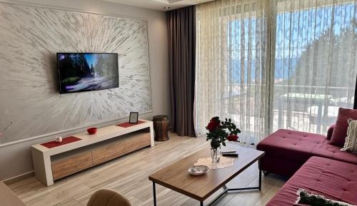 Deluxe Apartment (4 Adults)