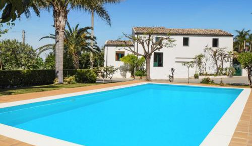 Two-Bedroom Holiday Home